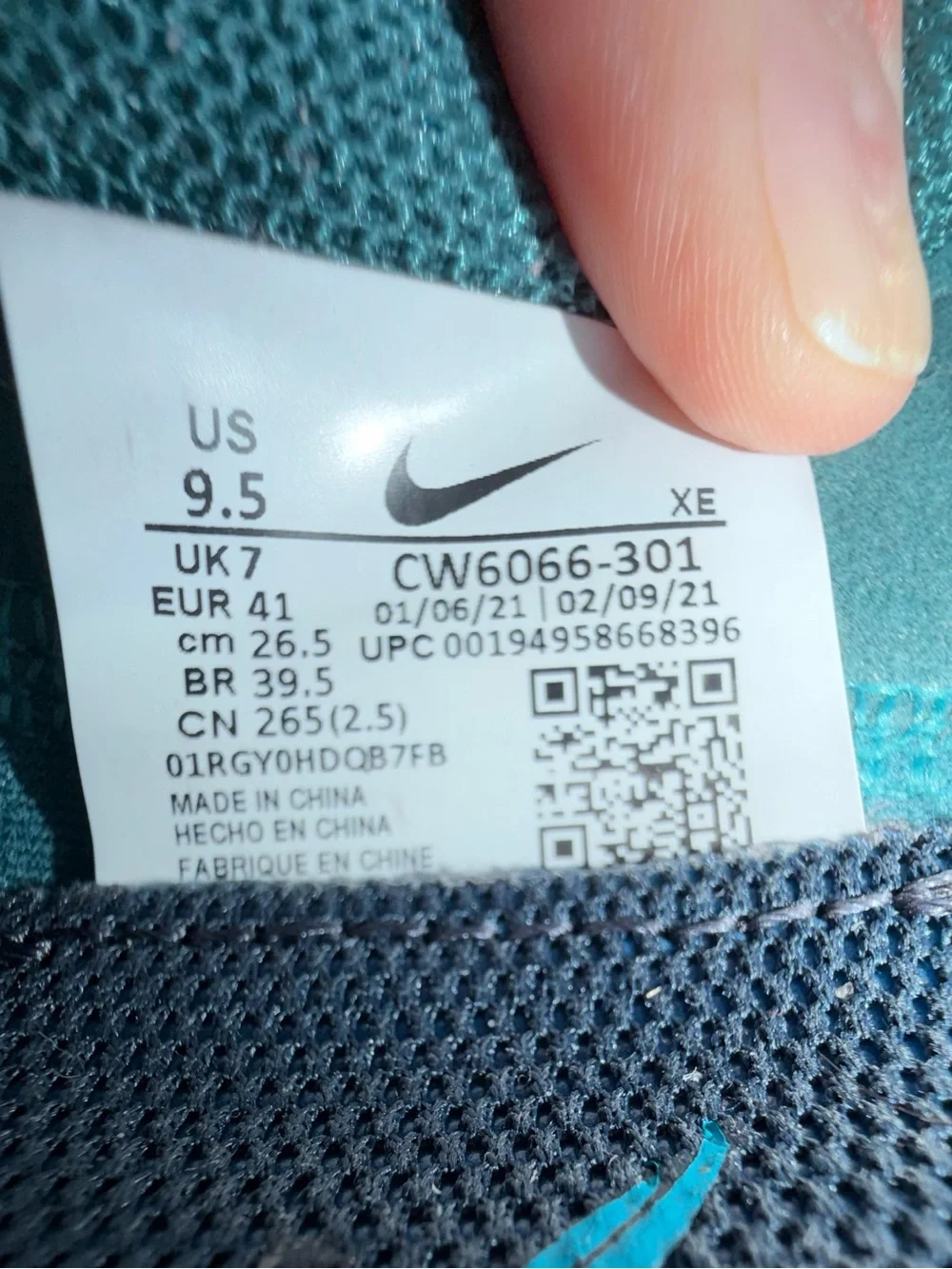 Nike Air Zoom Terra Kiger 7 Trail Running Shoes Women’s 9.5 Teal Pink CW6066-301